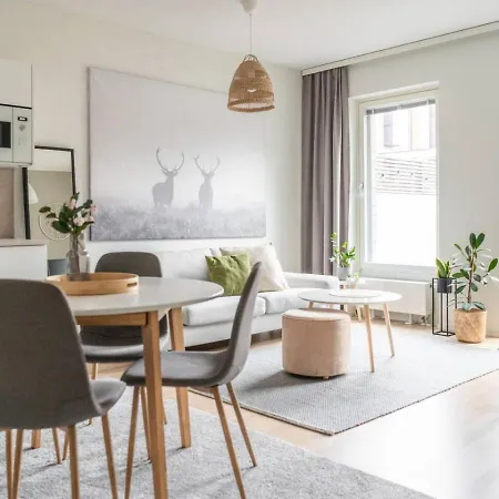 アパート New Spacious 1br With Free Parking On The Street Haikka